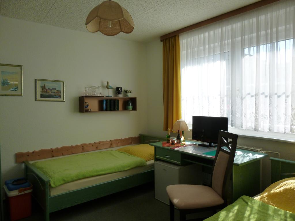 Pension Am Peeneufer Ug Wolgast Rom bilde