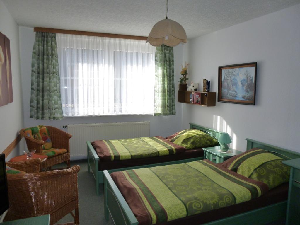 Pension Am Peeneufer Ug Wolgast Rom bilde
